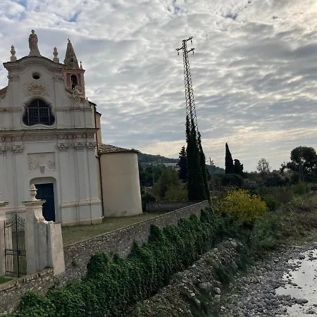 Piccola Navetta Diano San Pietro