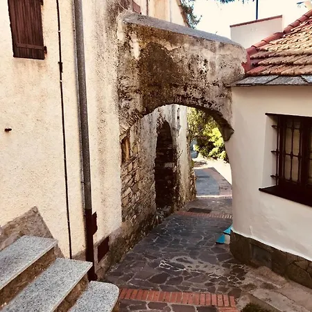 Piccola Navetta * Diano San Pietro