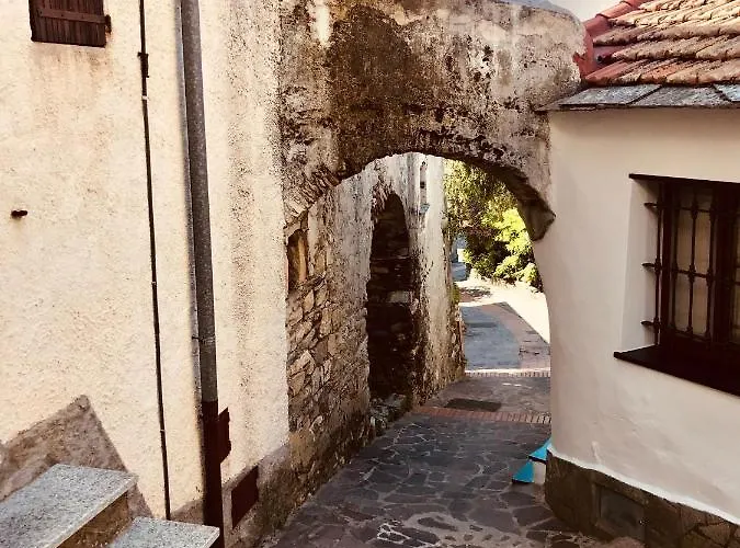 Piccola Navetta * Diano San Pietro